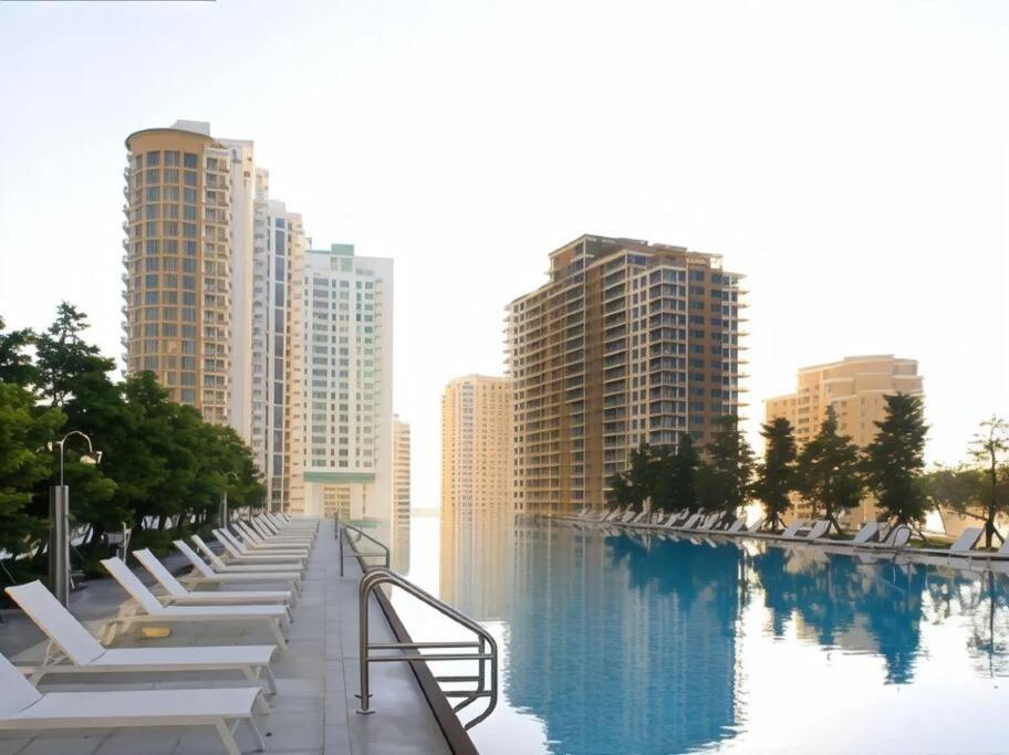W Hotel Luxury High Rise マイアミ エクステリア 写真