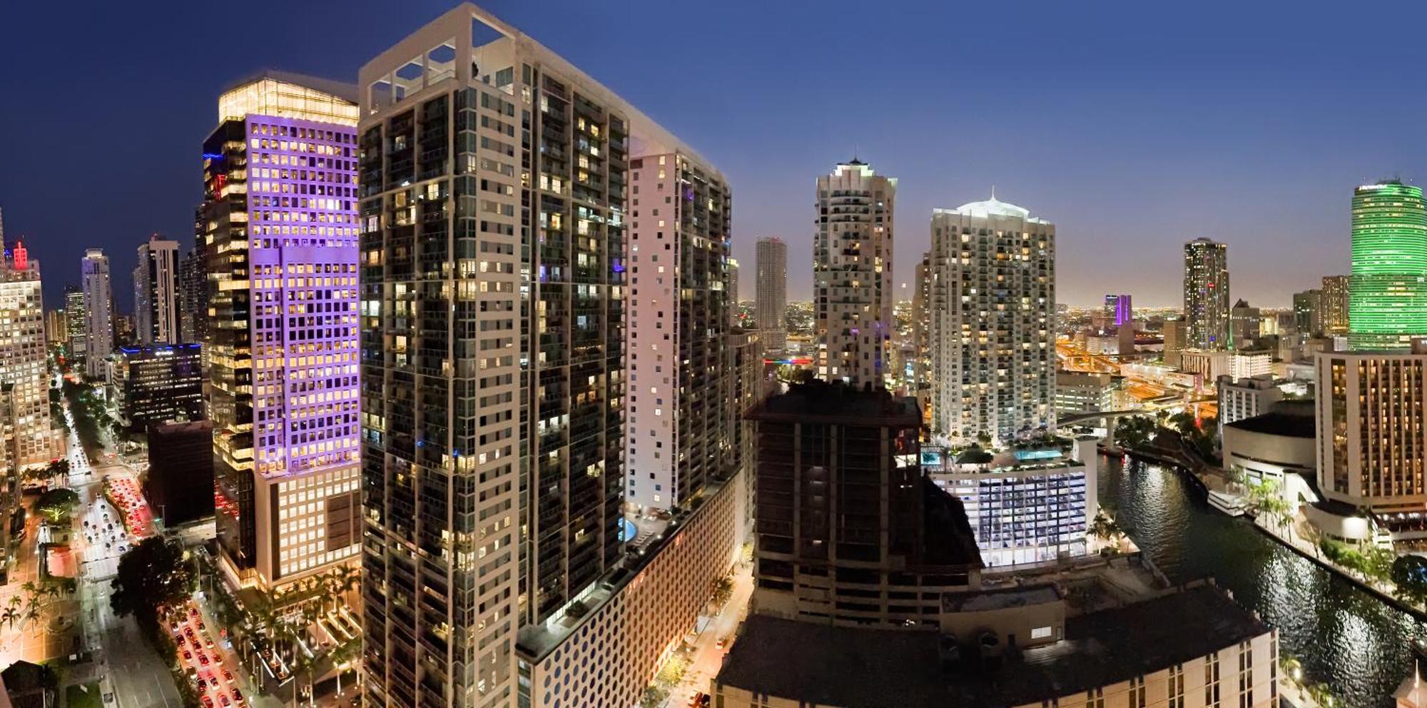 W Hotel Luxury High Rise マイアミ 部屋 写真